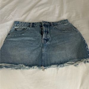 Zara denim mini skirt. Size S. Never worn